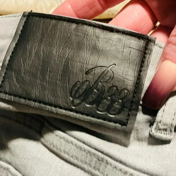 B33 INSPIRED DESIGNER LUCA SKINNY STRETCH JEANS
SIGNATURE WASHED GREY SIZE 32R - Picture 10 of 16